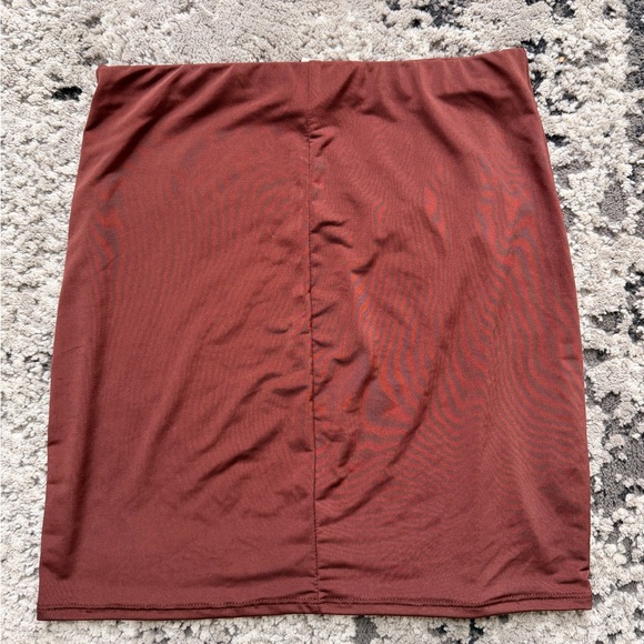 Windsor Burgundy Bodycon Mini Skirt Size Medium Stretch Tube Skirt - Picture 2 of 4